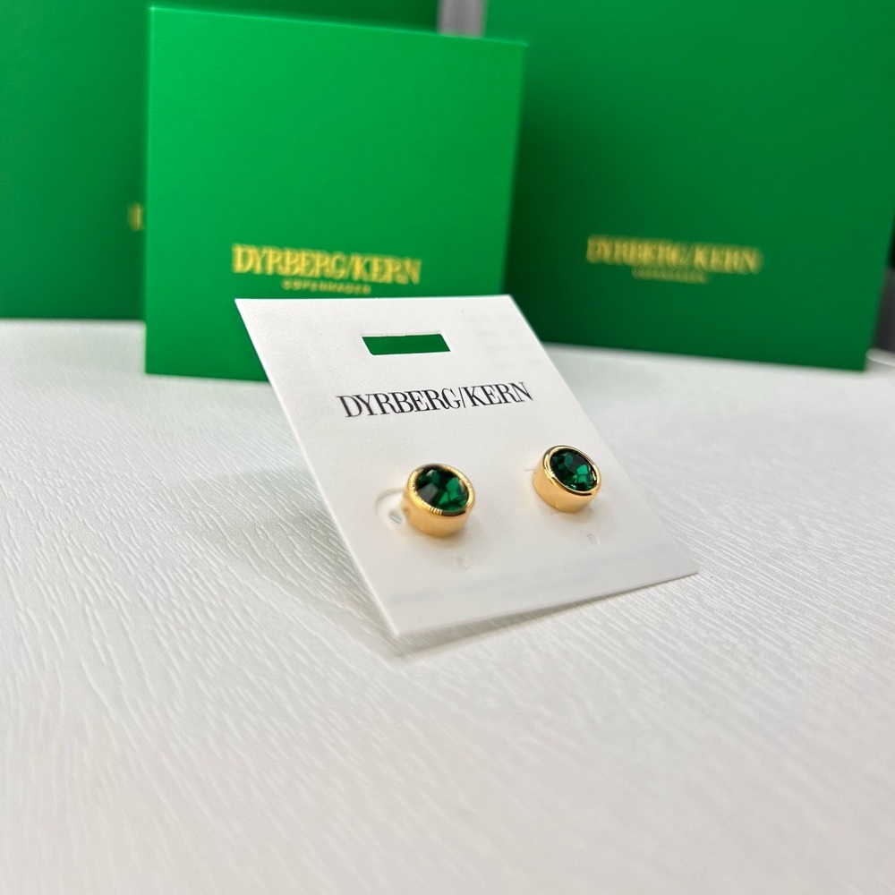 Emerald Green Crystal Gold Stud Earrings, Green Stone Stud Gold Earrings - Picture 3 of 8